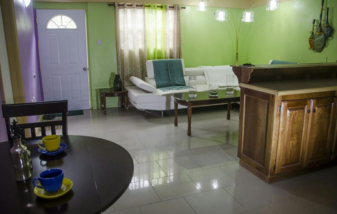 Matthew'S Miracle View Bed and Breakfast Ροζό Εξωτερικό φωτογραφία